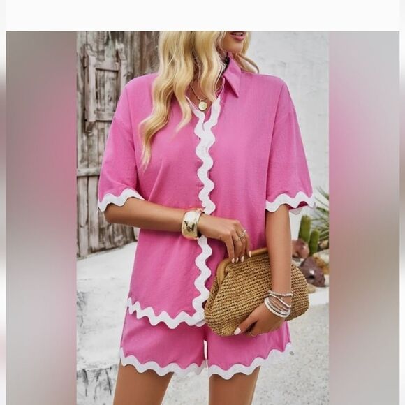 Fuchsia and White Scalloped Trim two piece set - Picture 1 of 2
